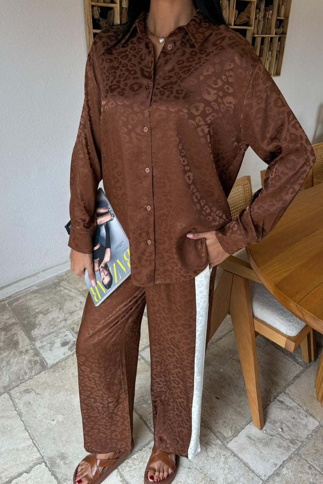 Garni Detail Jacquard Satin Suit Brown