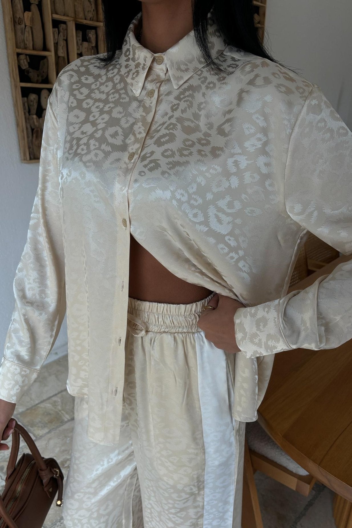 Garni Detail Jacquard Satin Suit White