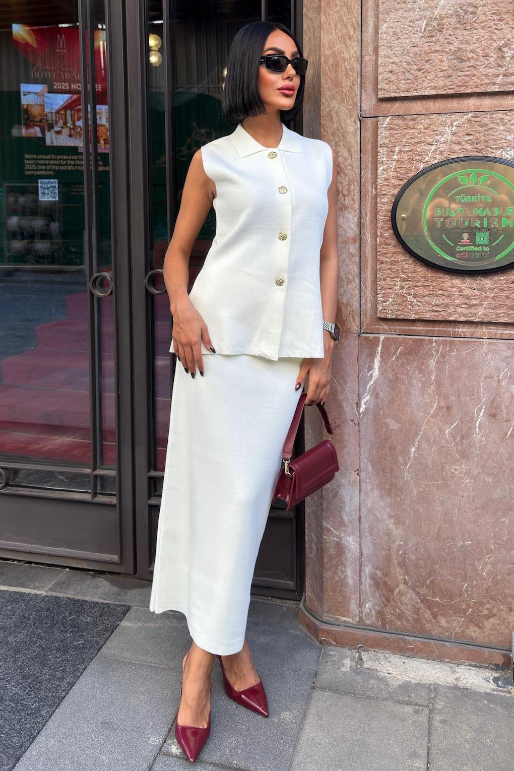 Gold Button Detailed Vest Midi Suit white