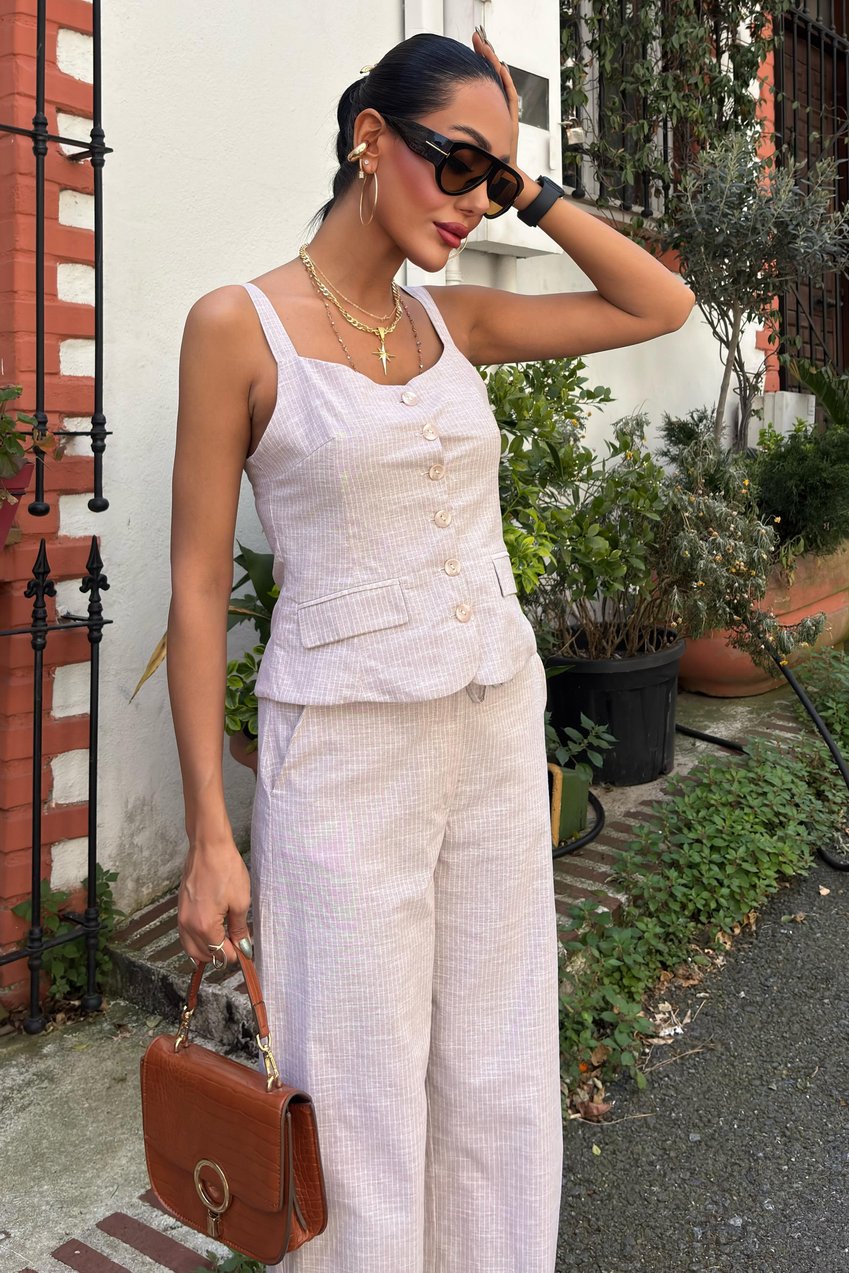 Thick Strap Blouse and Trousers Linen Suit white