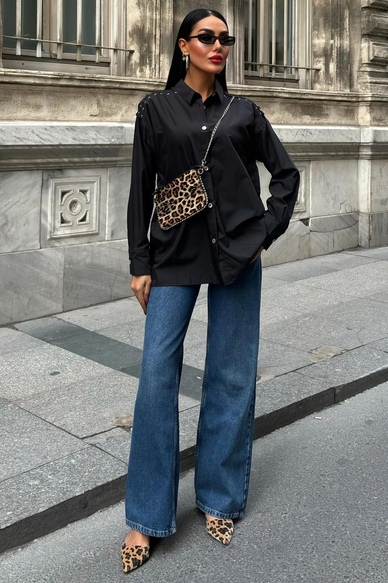 Poplin Shirt with Eyelet and Piping Detail