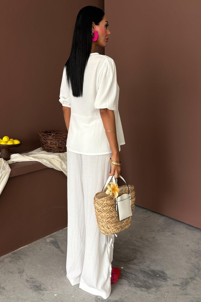Lace-up Front, Slit-Legged, Crinkle-Shabby Suit white