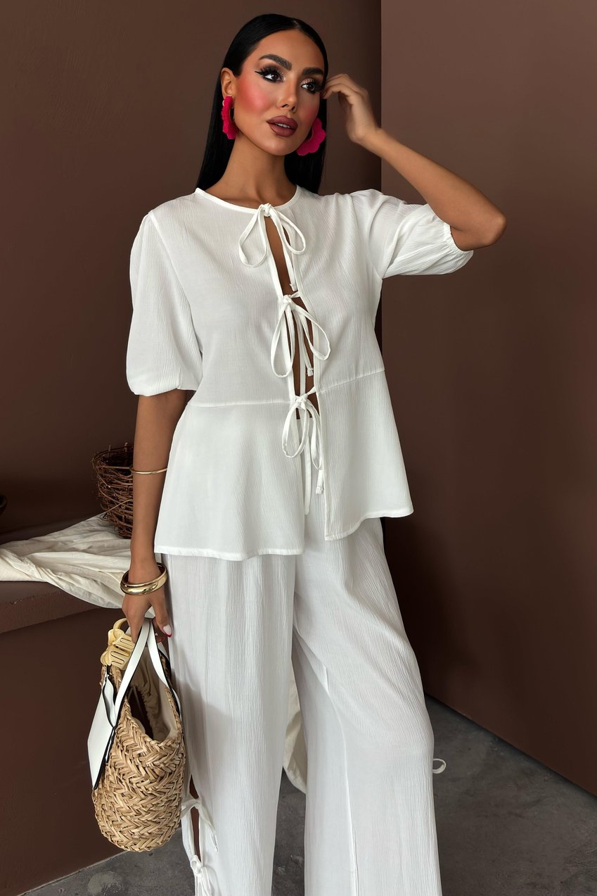 Lace-up Front, Slit-Legged, Crinkle-Shabby Suit white