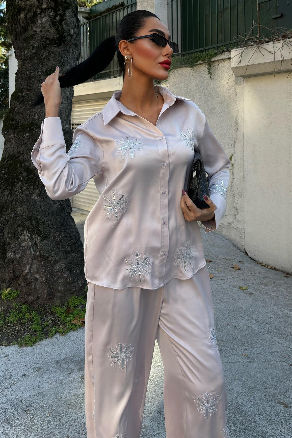 Sequined Glittery Floral Satin Two-Piece Suit Silver