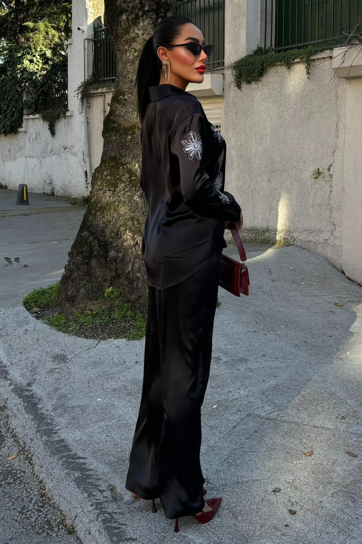 Sequined Glittery Floral Satin Two-Piece Suit Black