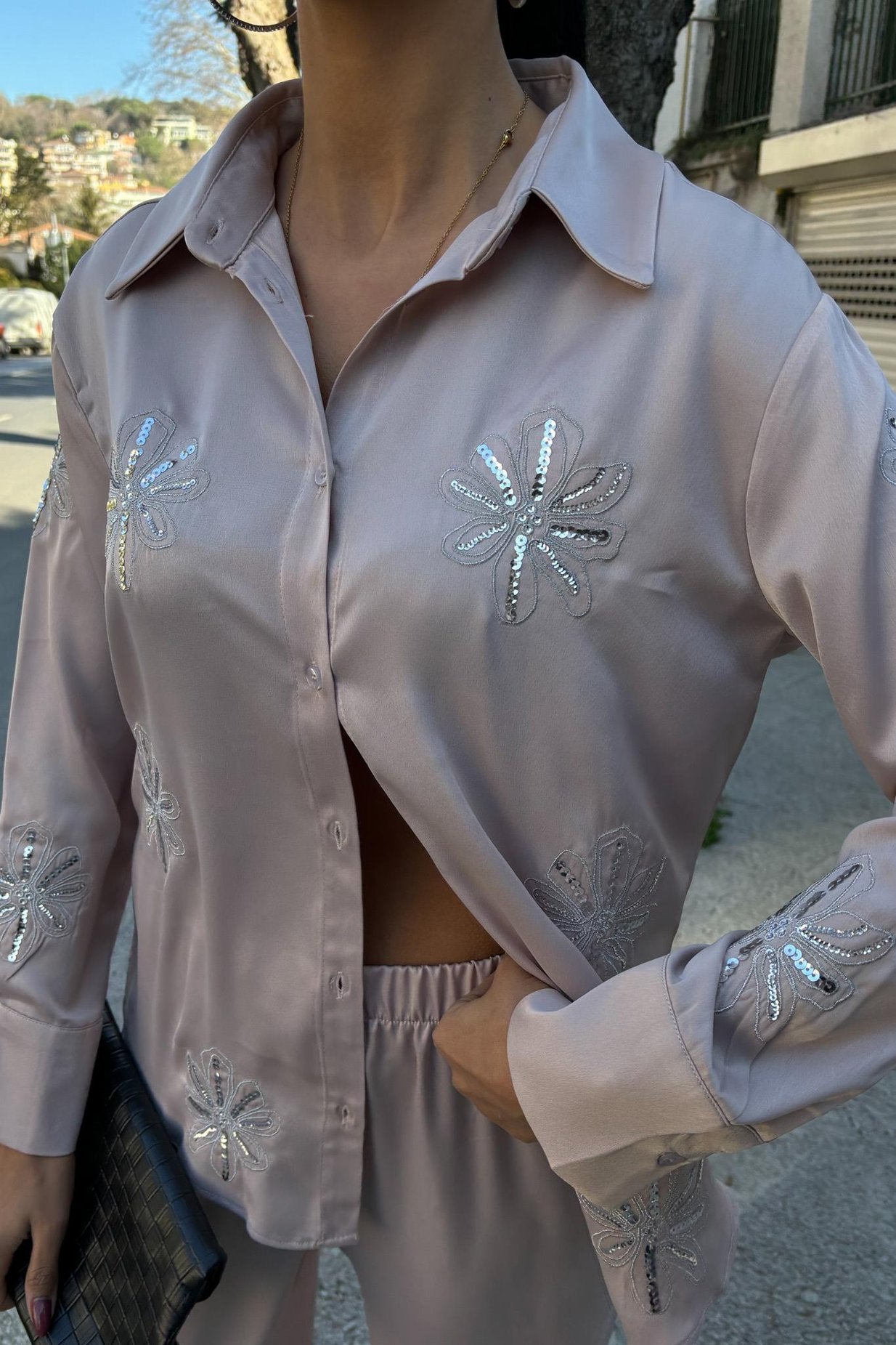 Sequined Glittery Floral Satin Two-Piece Suit Silver
