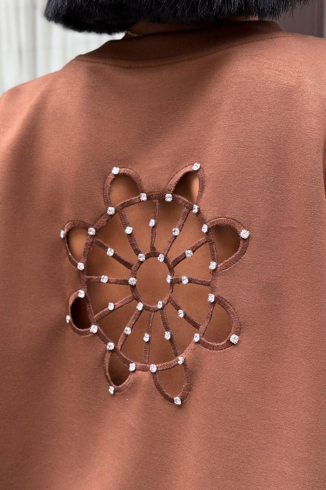 Modal Suit with Back Accessory Decollete Brown