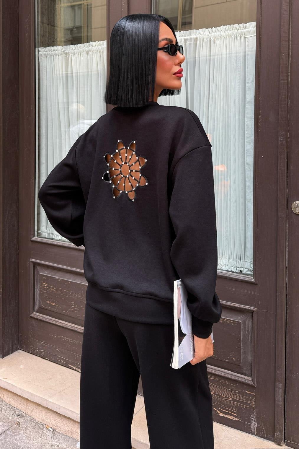 Modal Suit with Back Accessory Decollete Black