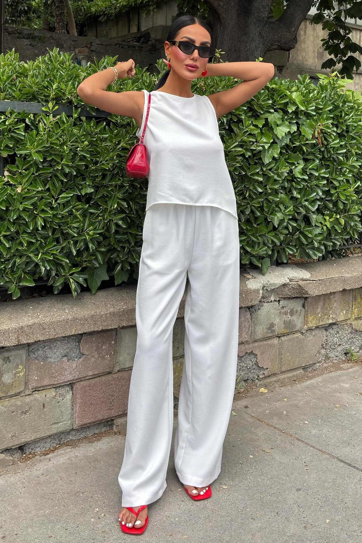 Comfortable Laced Backless Suit White