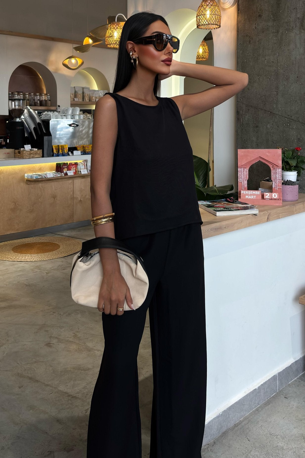Comfortable Laced Backless Suit Black
