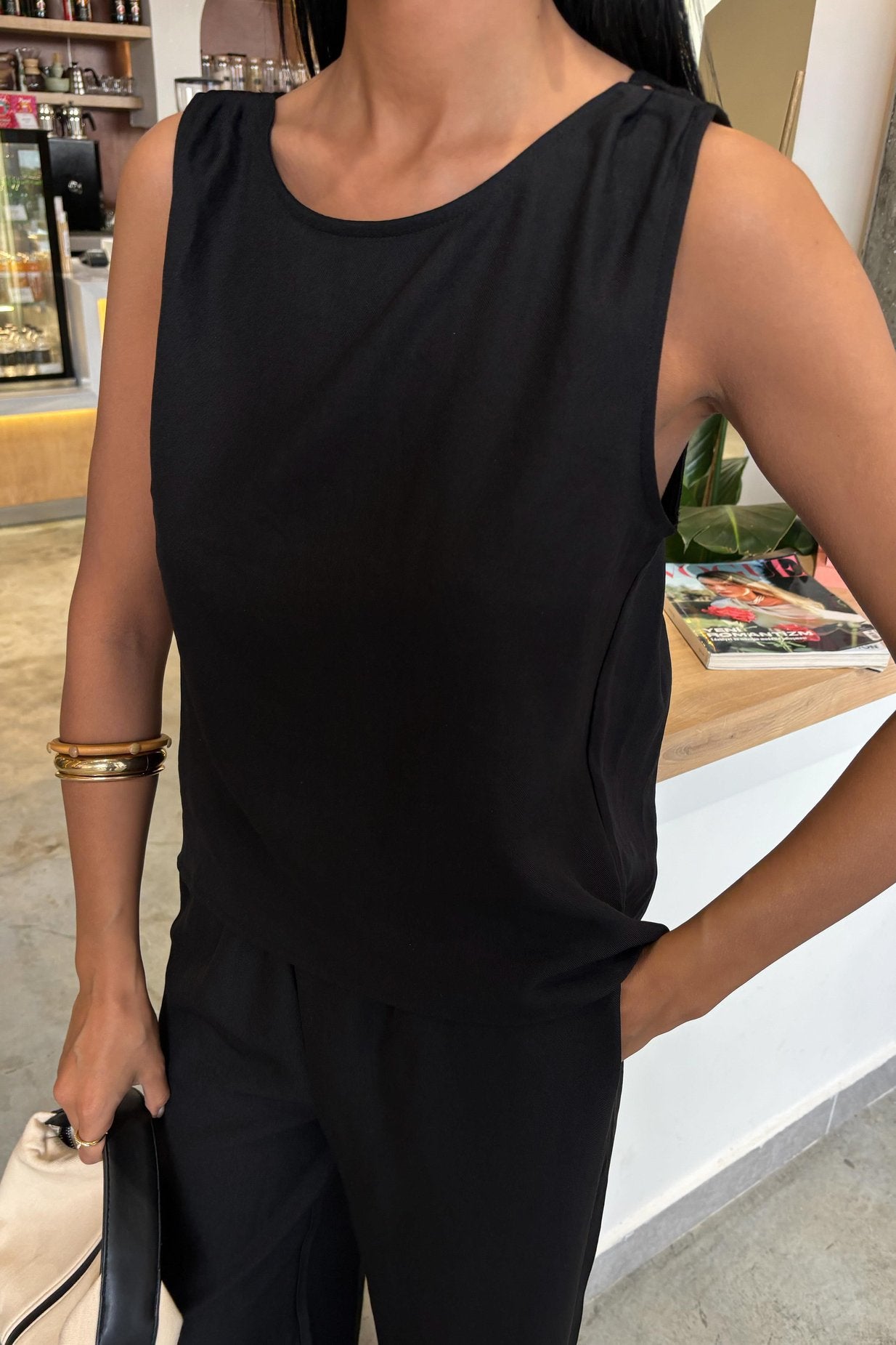 Comfortable Laced Backless Suit Black