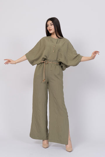 Green Styli Model Top and Elastic Waist Side Button Detailed Trouser Set