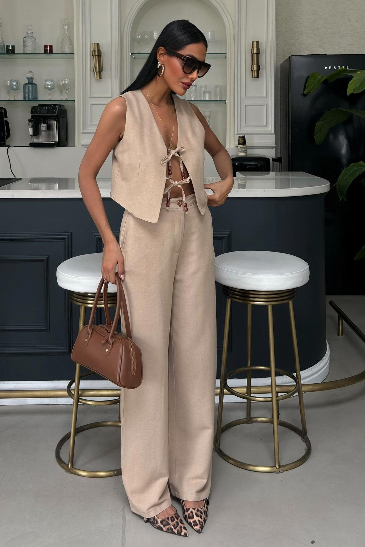 Linen Two-Piece Suit with Tied Vest beige