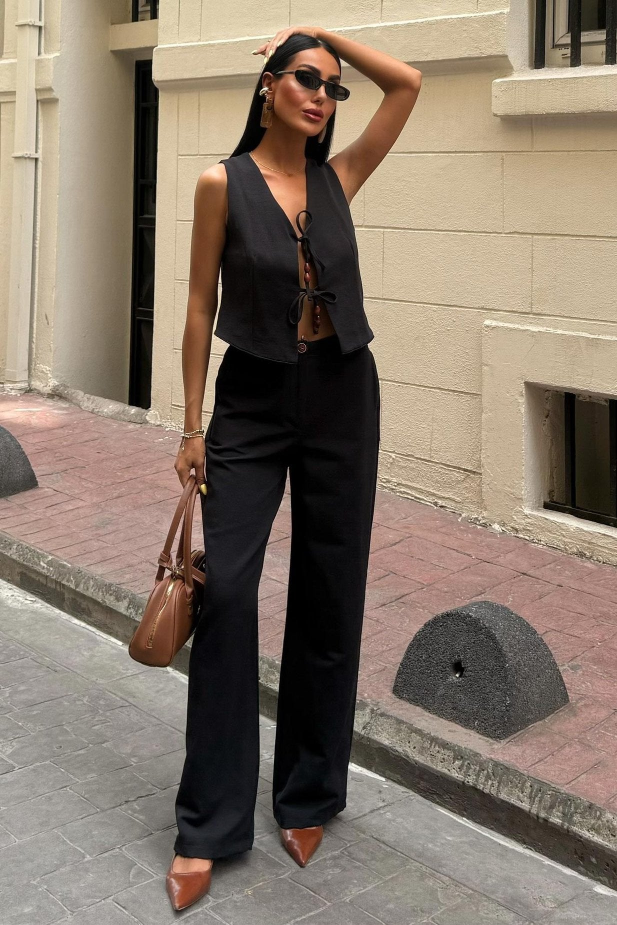 Linen Two-Piece Suit with Tied Vest Black