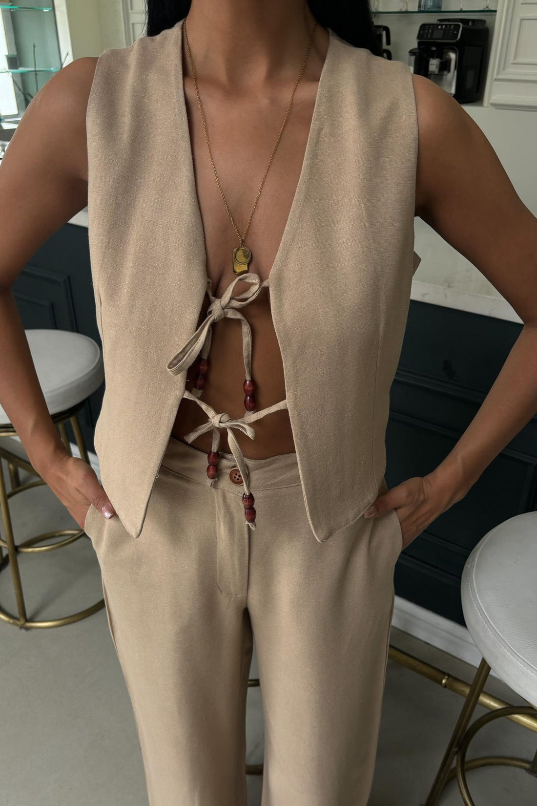 Linen Two-Piece Suit with Tied Vest beige