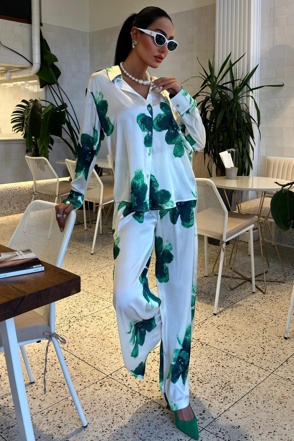 Green Floral Patterned Satin Suit