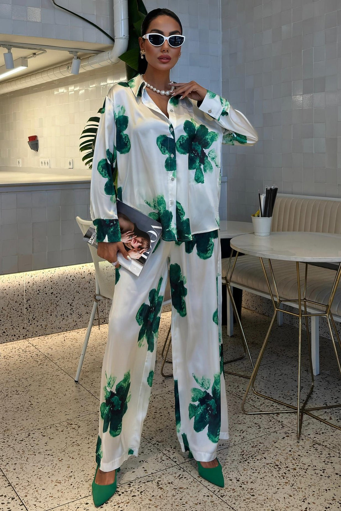 Green Floral Patterned Satin Suit